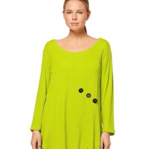 Ali Miles Crinkle Button Detail Artsy Long Sleeve Bright Green Tunic